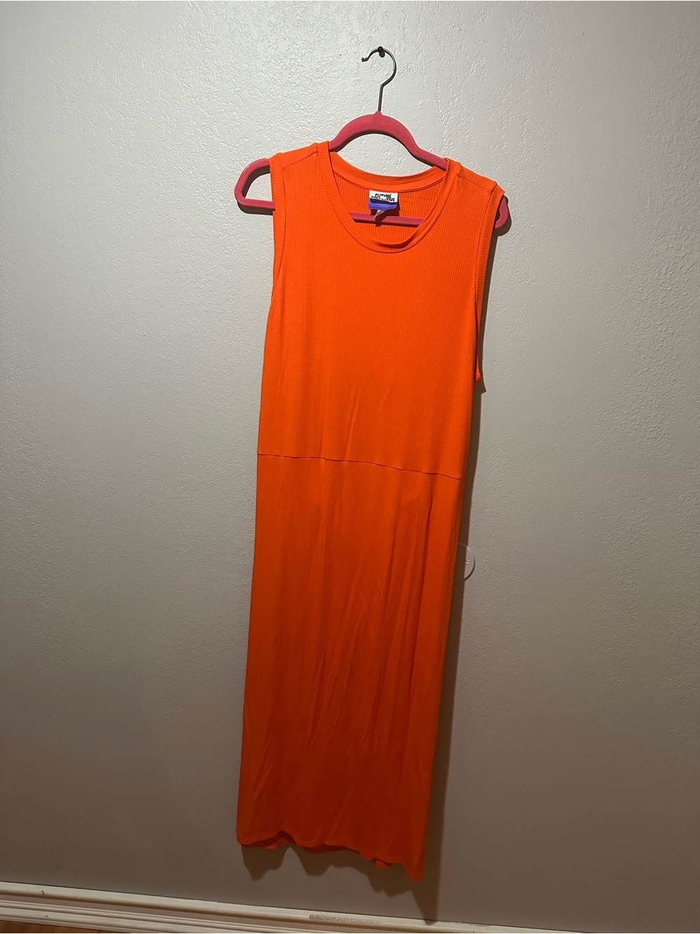 13. Orange maxi